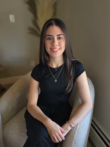 Andrea Diaz cosmetologist and esthetician
